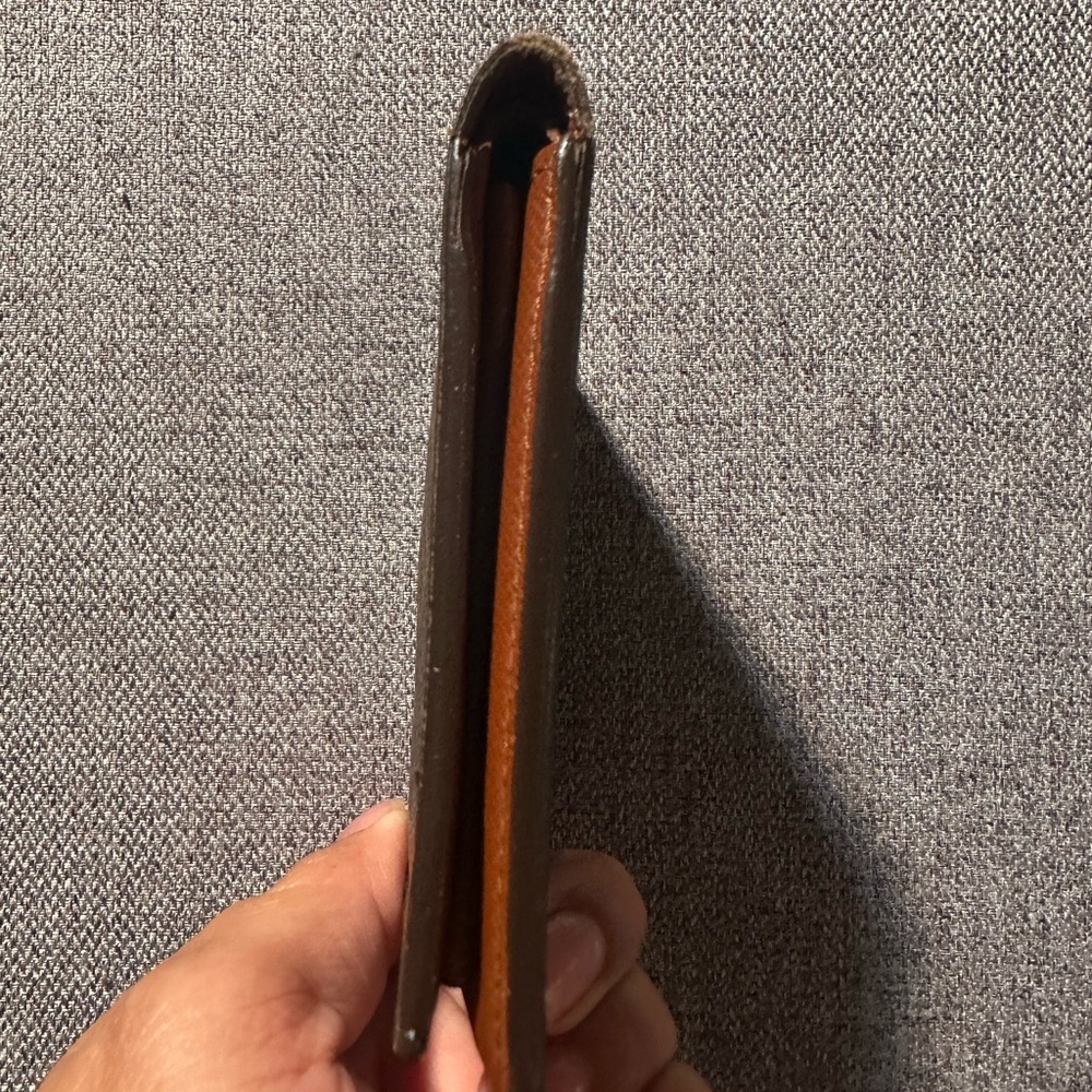 LOUIS VUITTON  Brown Monogram mens Wallet - Picture 12 of 12